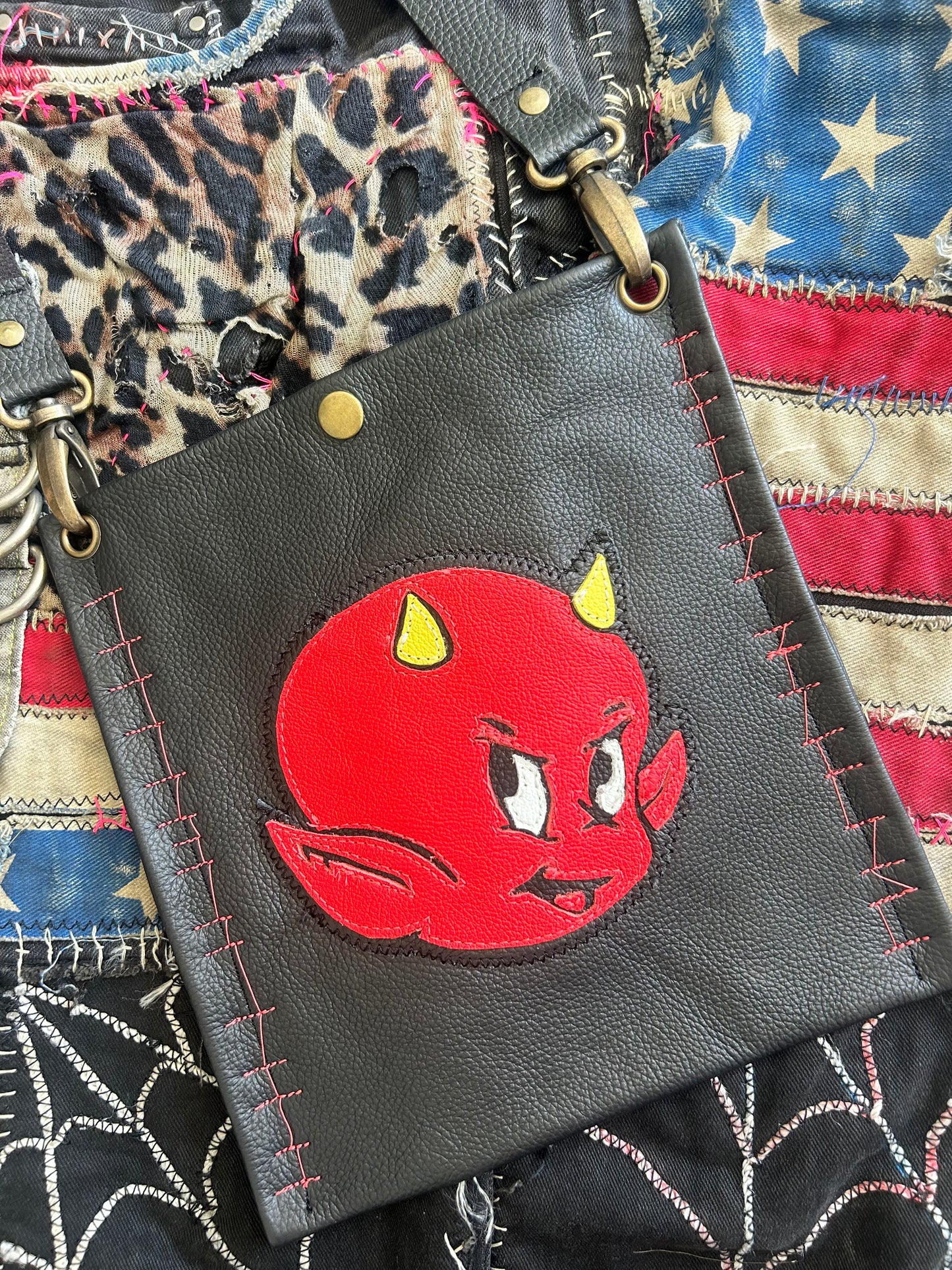 Hot stuff - the little devil leather bag